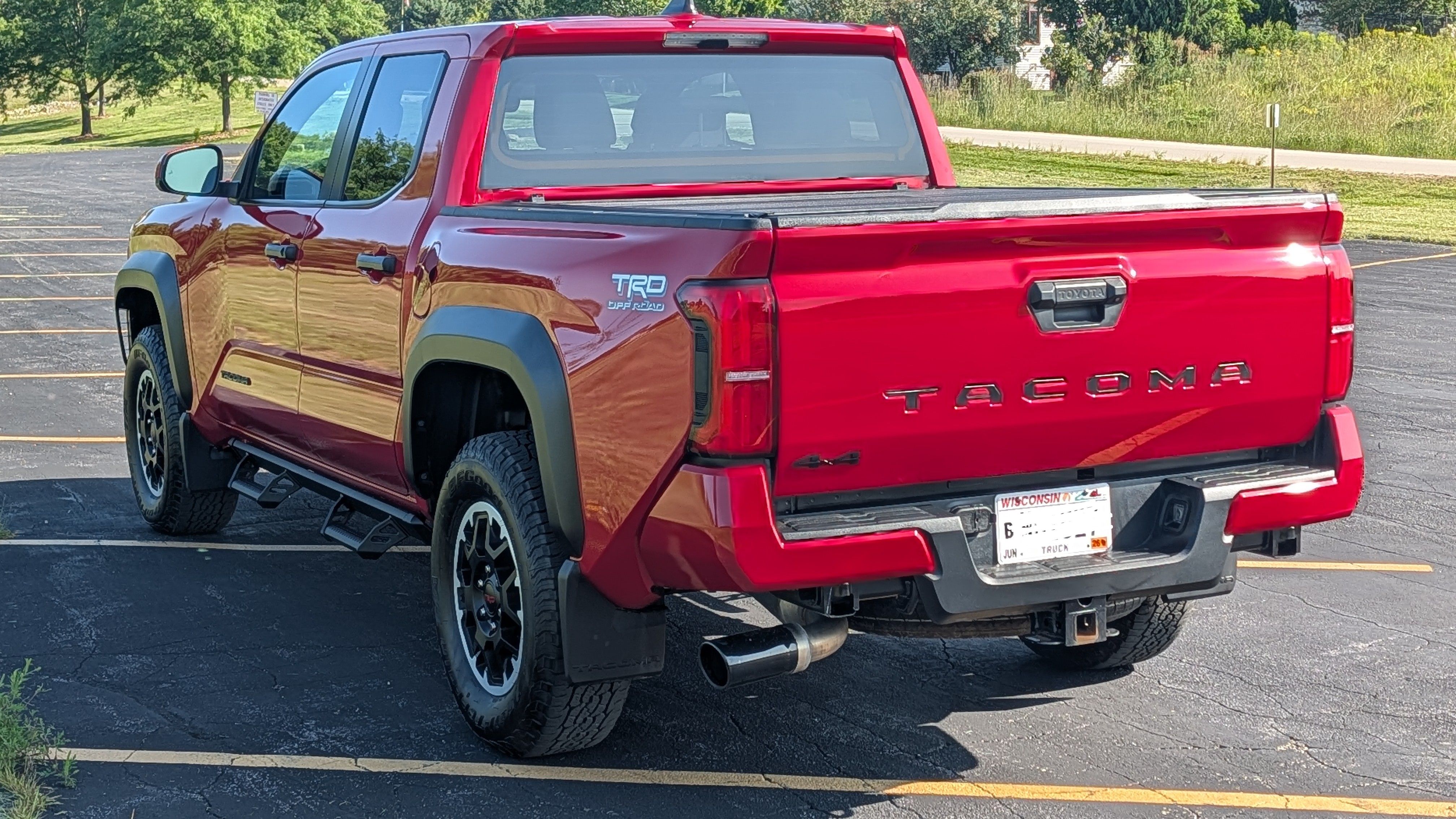 Used 2025 Toyota Tacoma TRD Off-Road AWD/4WD image 5