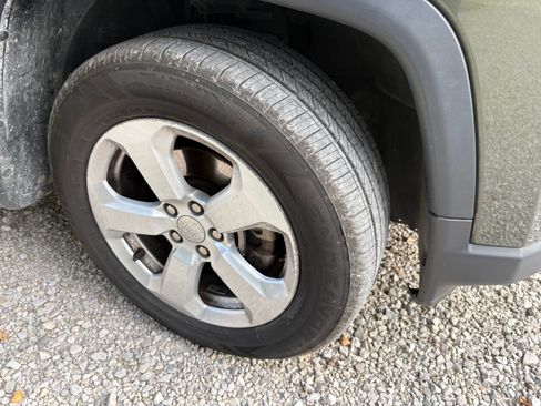 Used 2019 Jeep Compass Latitude w/ Popular Equipment Group AWD/4WD image 5