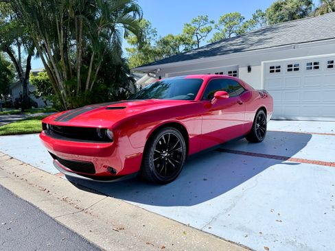 Used 2017 Dodge Challenger SXT w/ Blacktop Package image 2