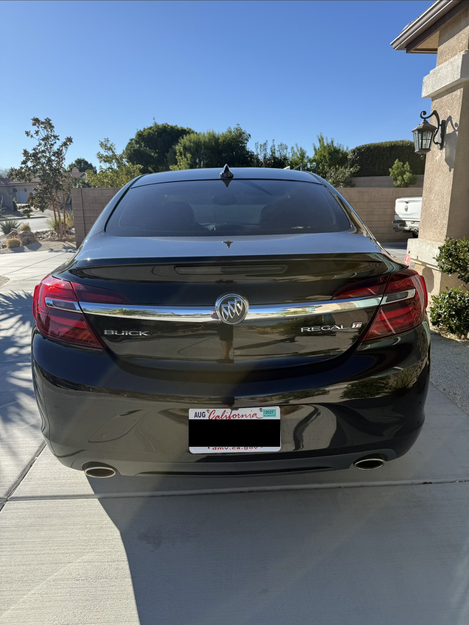 Used 2017 Buick Regal Sport Touring FWD image 5
