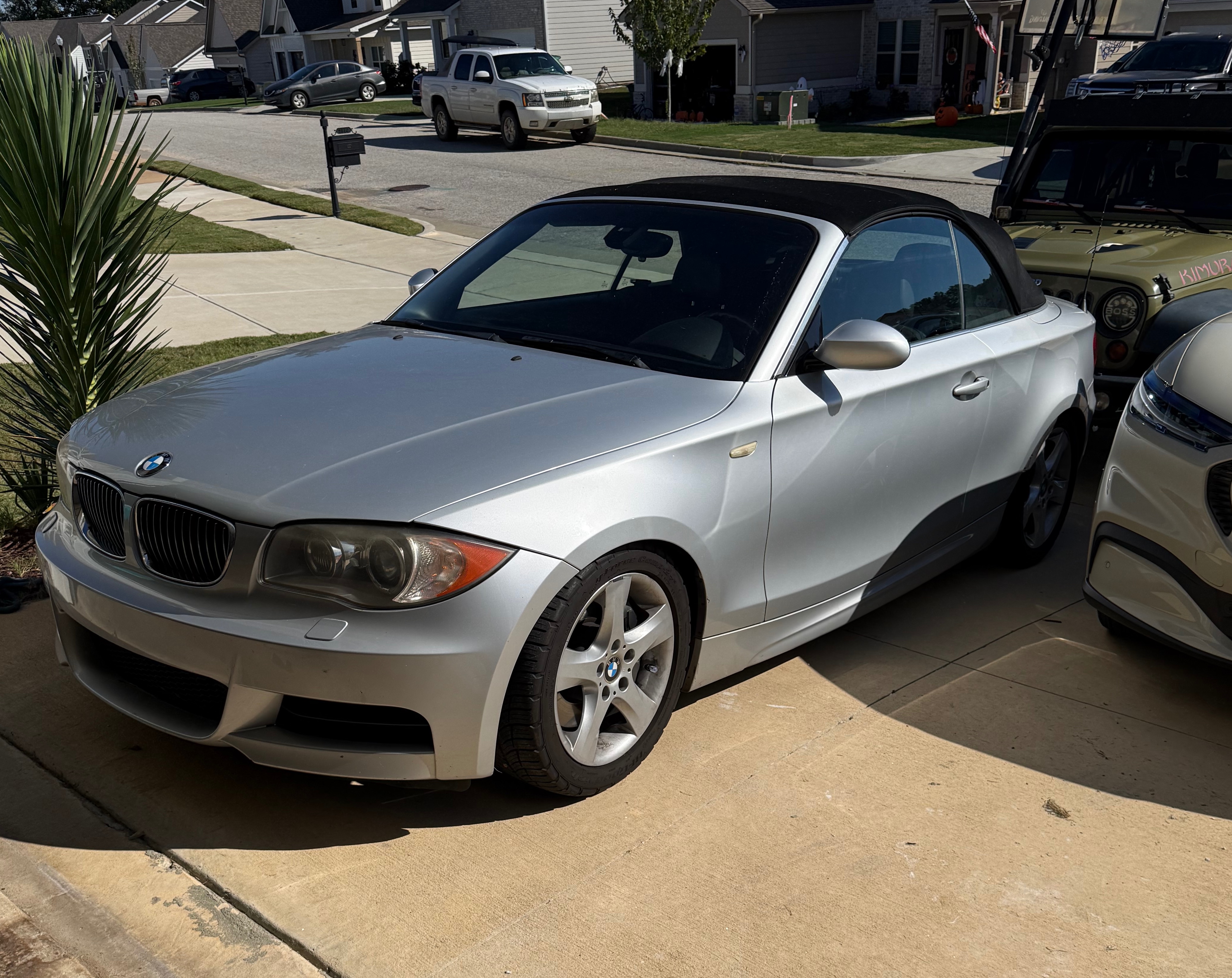 Used 2008 BMW 135i Convertible RWD image 1