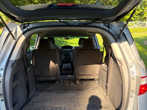 Used 2012 Honda Odyssey EX image 19