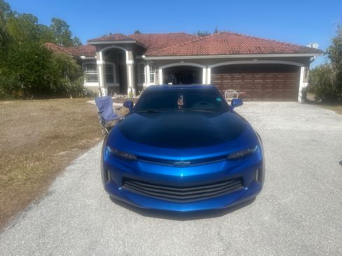 Used 2016 Chevrolet Camaro LT image 4