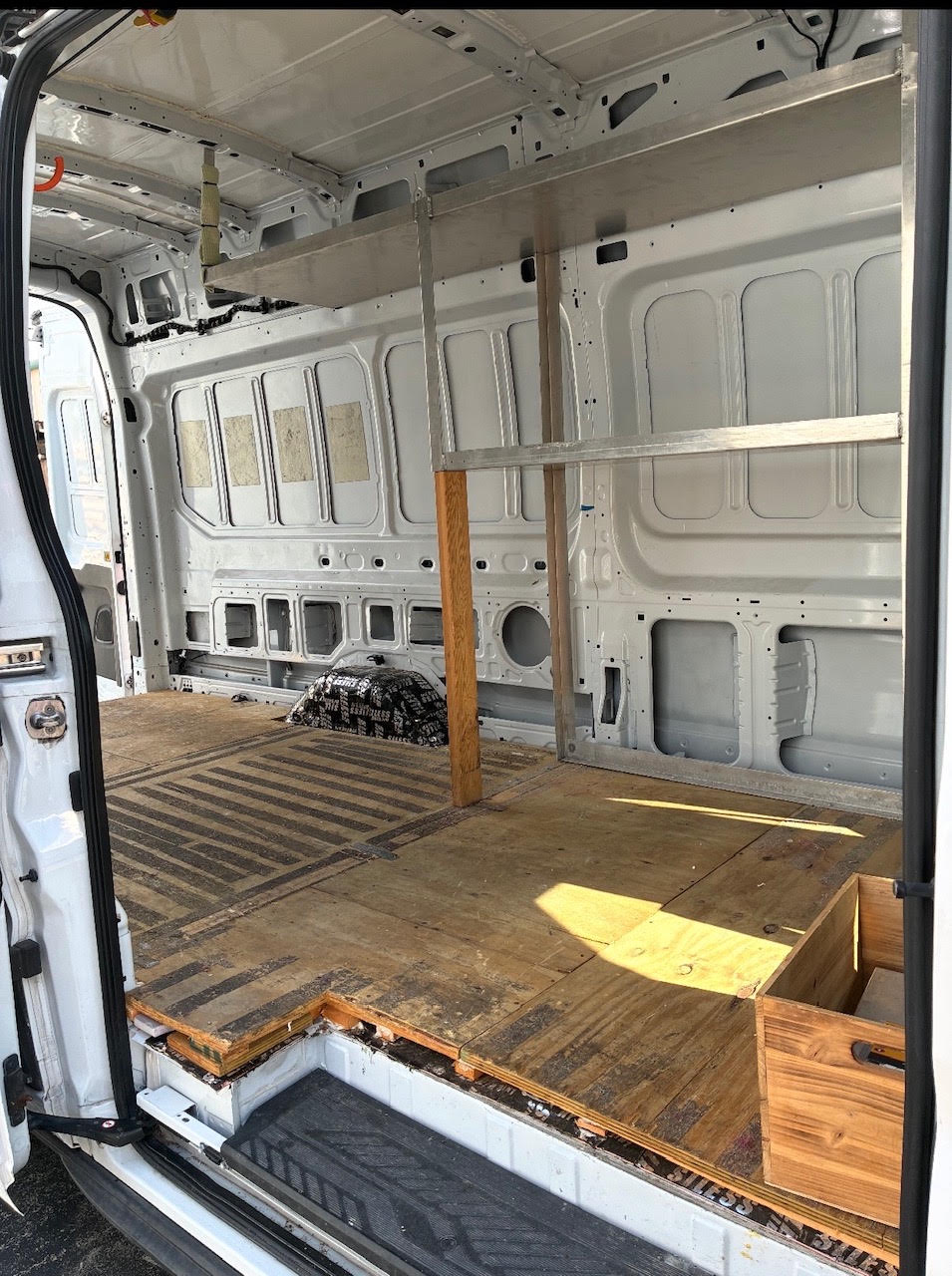 Used 2023 Ford Transit 250 148 High Roof Extended RWD image 5