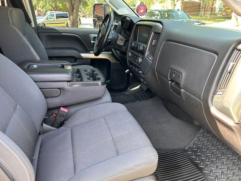 Used 2019 Chevrolet Silverado 2500 LT image 5