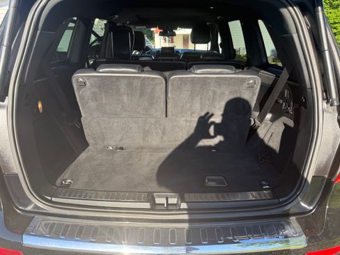 Used 2019 Mercedes-Benz GLS 450 4MATIC image 17