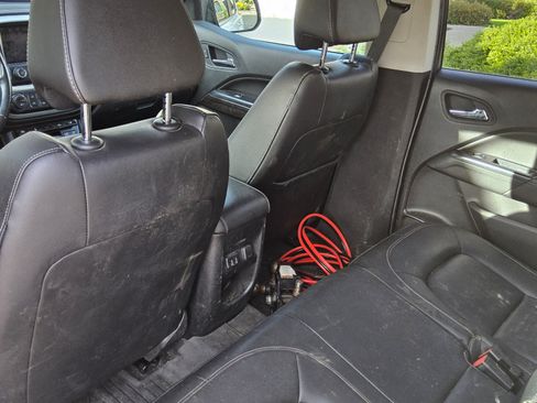 Used 2016 GMC Canyon SLT w/ Driver Alert Package image 1