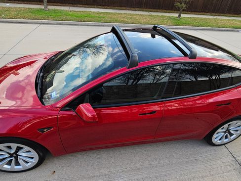 Used 2023 Tesla Model 3 Standard Range image 18