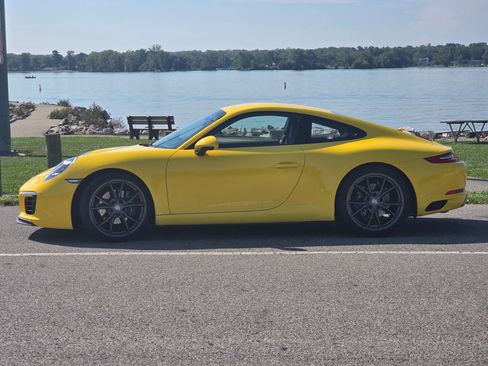 Used 2019 Porsche 911 Carrera T RWD image 1