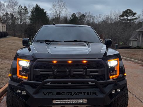 Used 2020 Ford F150 Raptor w/ Equipment Group 802A Luxury image 4