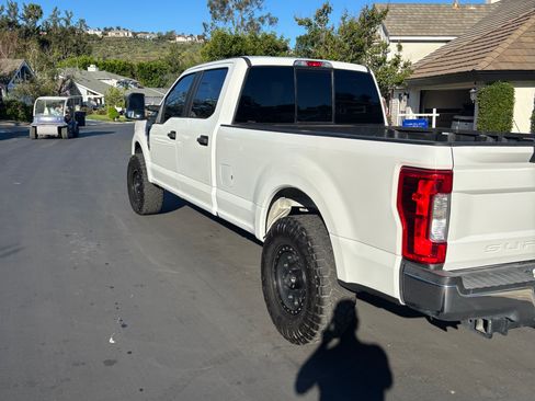 Used 2019 Ford F250 XL w/ Power Equipment Group image 8