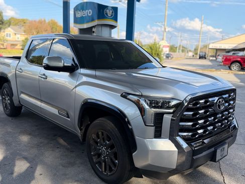 Used 2023 Toyota Tundra Platinum image 4