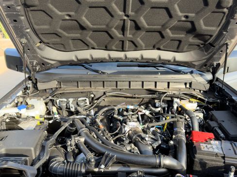 Used 2026 Ford Bronco Badlands AWD/4WD image 17