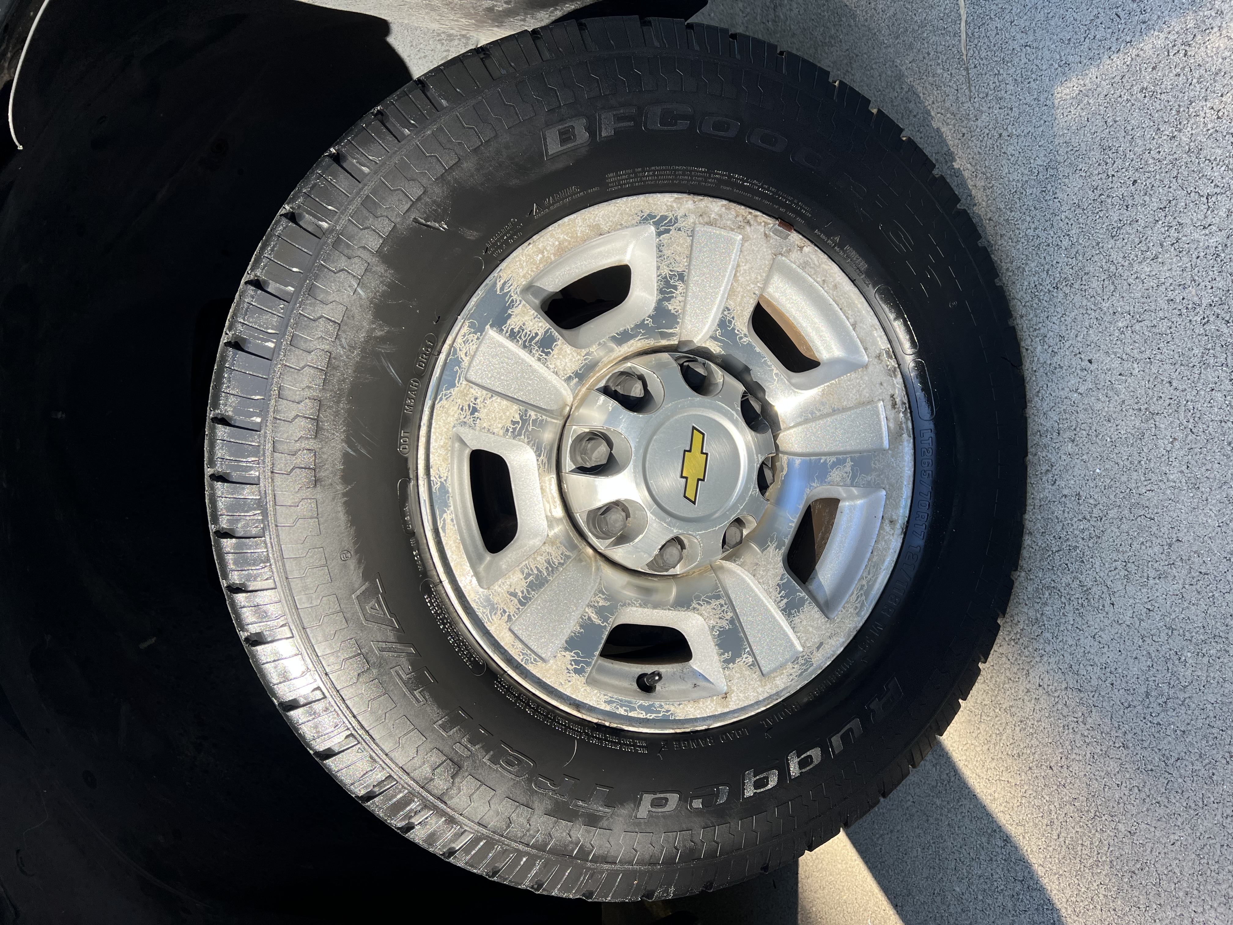 Used 2009 Chevrolet Suburban 2500 LT AWD/4WD image 19