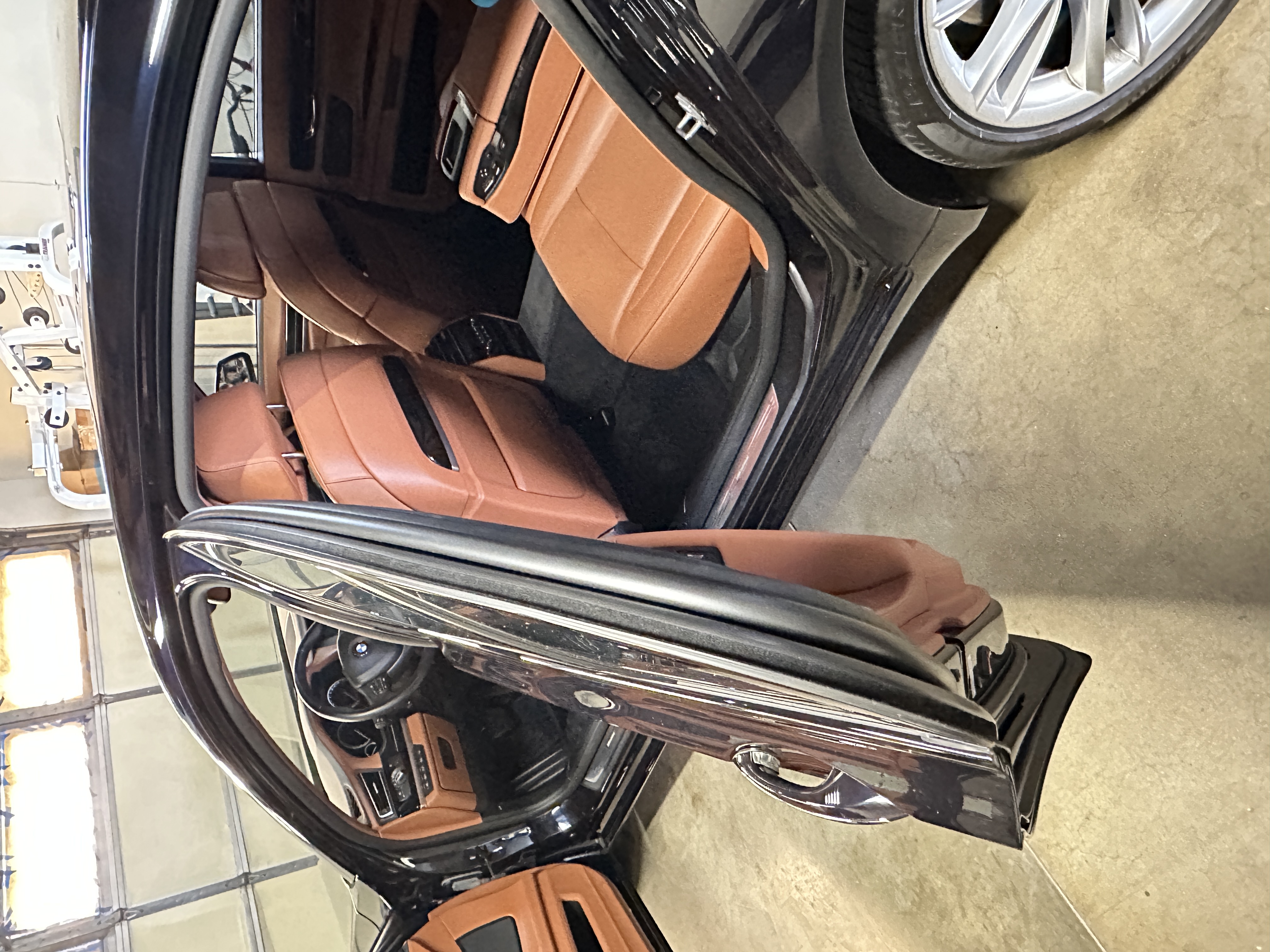 Used 2010 BMW 760Li RWD image 11