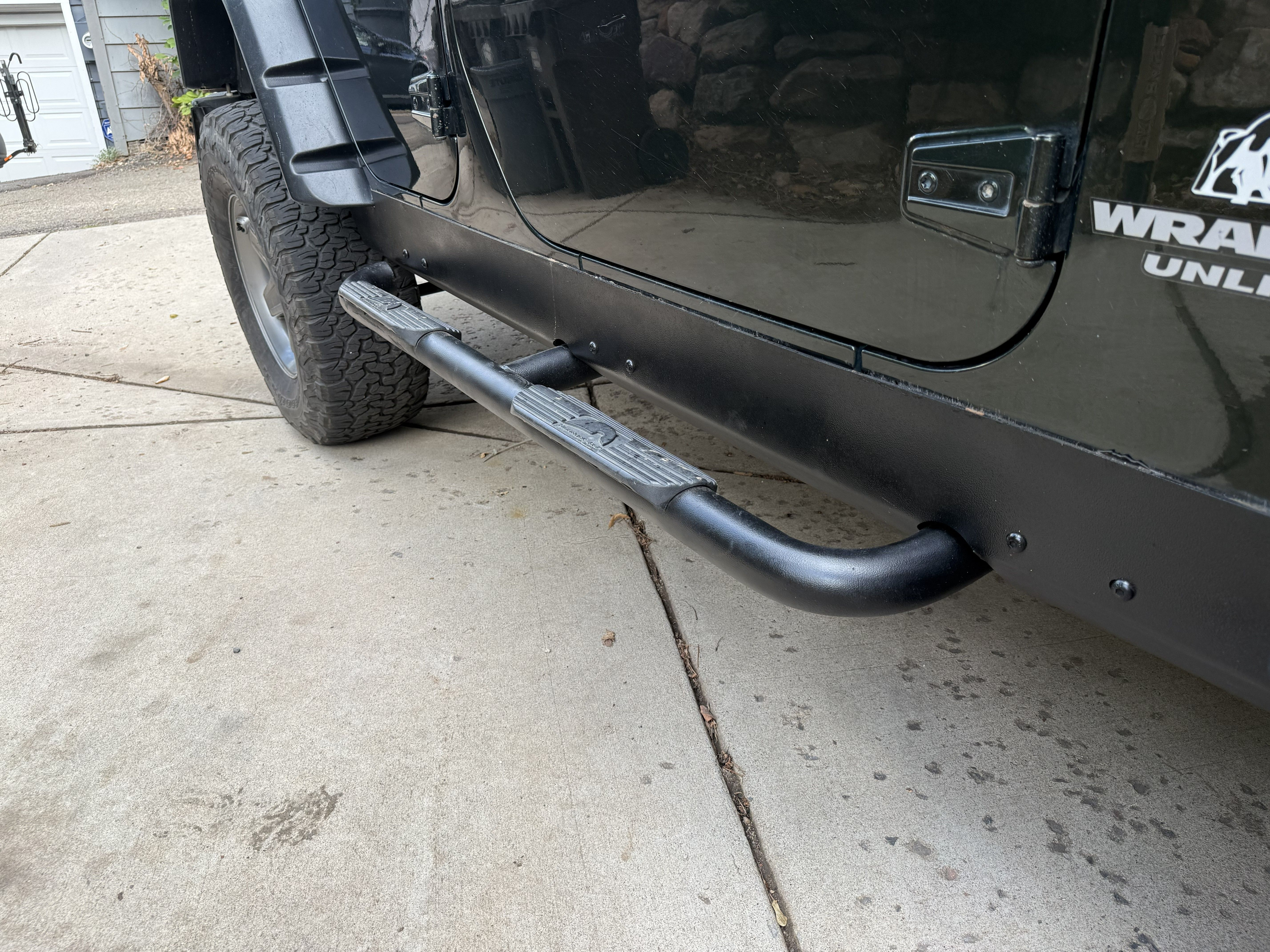 Used 2010 Jeep Wrangler Unlimited Rubicon w/ Dual Top Group AWD/4WD image 22