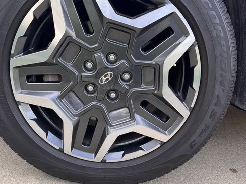 Used 2023 Hyundai Santa Fe Limited image 23