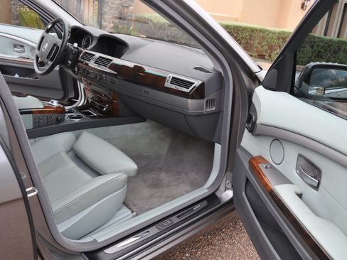 Used 2004 BMW 760Li RWD image 15
