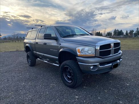 Used 2006 Dodge Ram 3500 Truck SLT w/ Quad Cab Big Horn Value Group image 2
