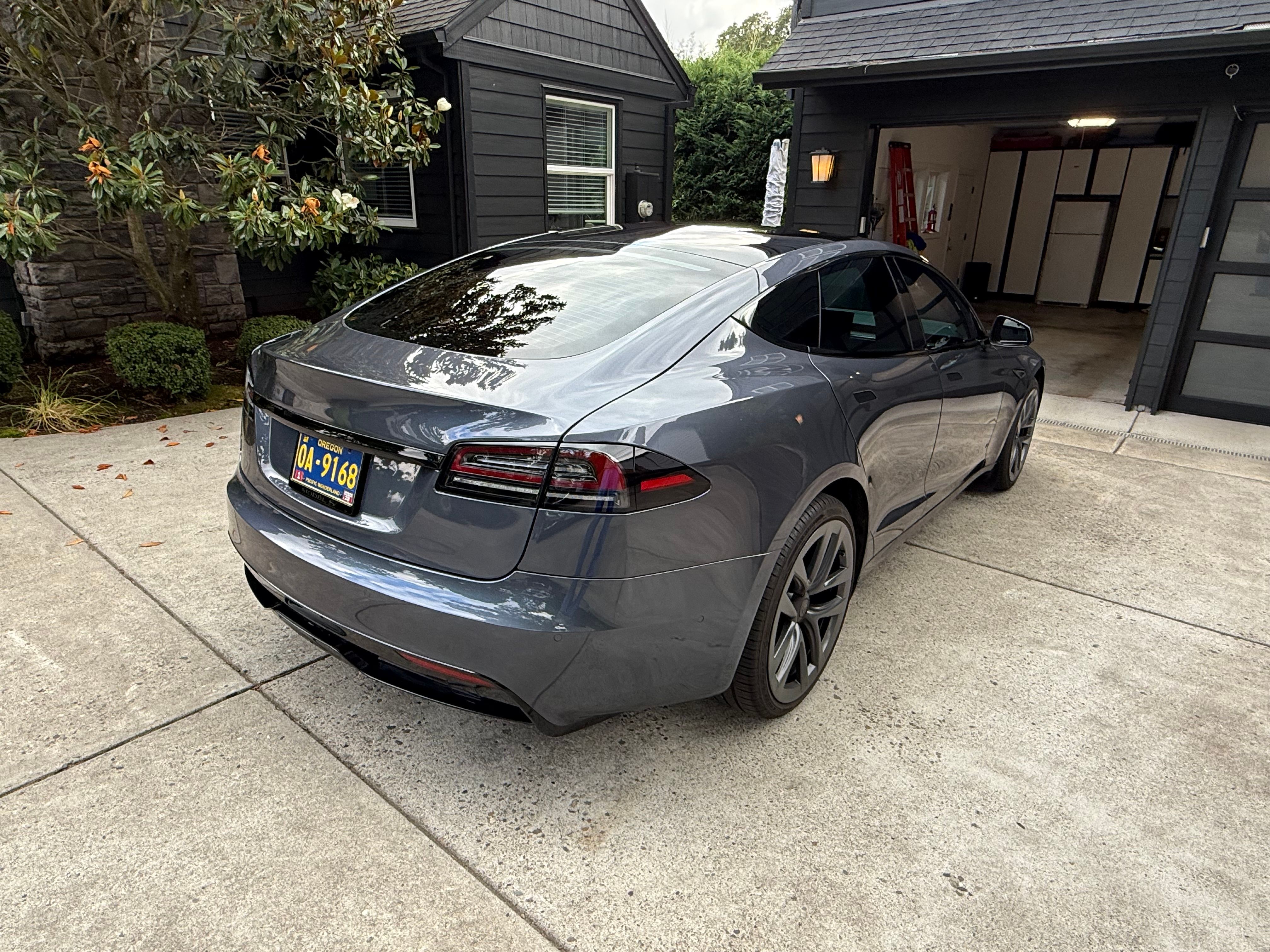 Used 2022 Tesla Model S Standard Range AWD/4WD image 6