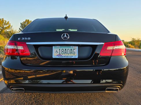 Used 2013 Mercedes-Benz E 350 Sedan image 9