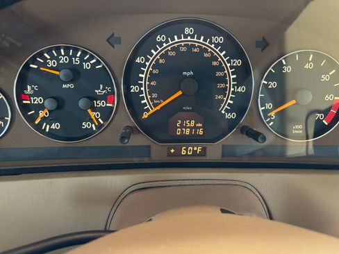 Used 1999 Mercedes-Benz SL 500 image 8