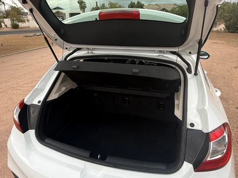 Used 2018 Chevrolet Cruze LT image 5