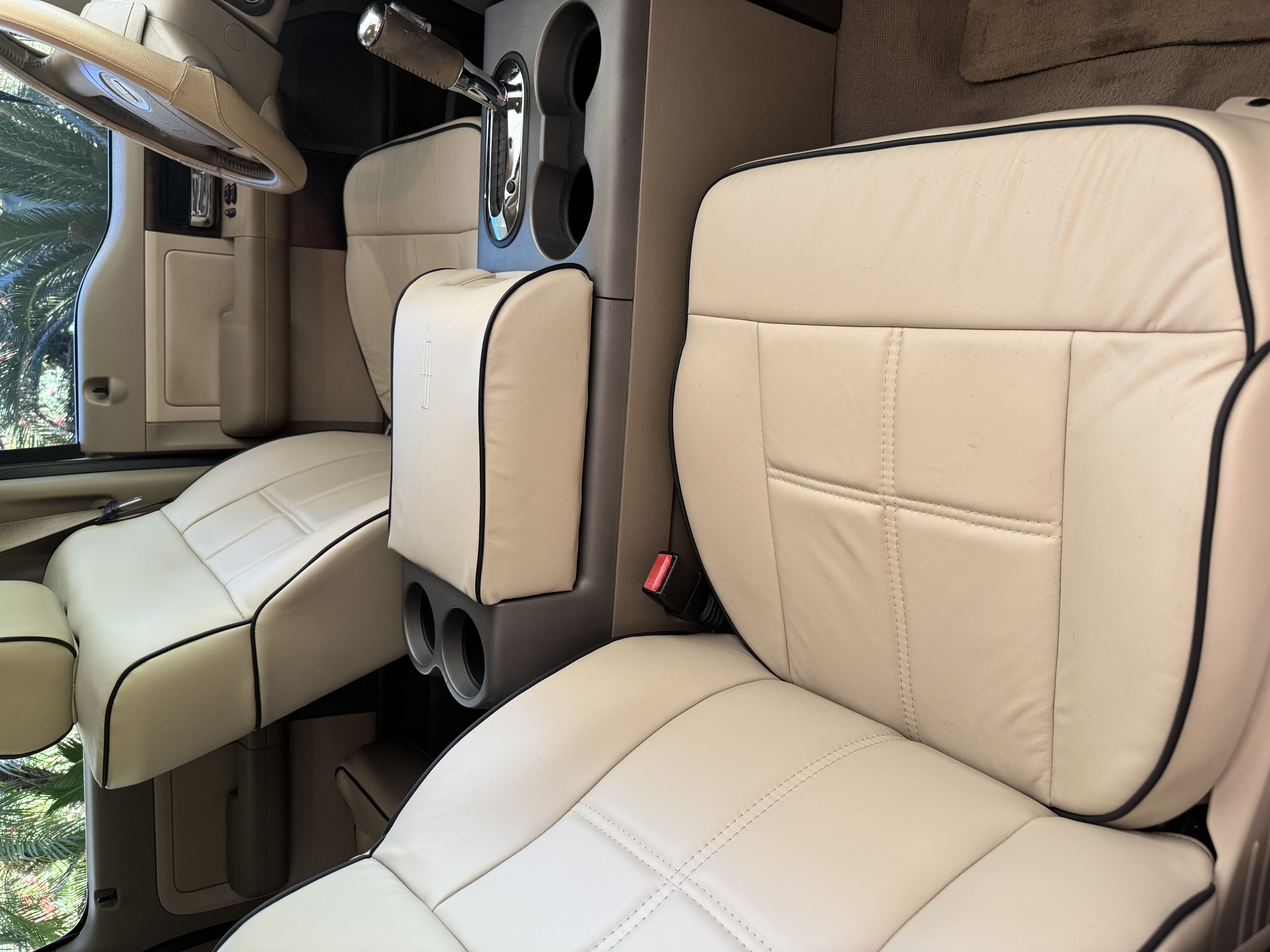 Used 2006 Lincoln Mark LT 2WD image 9