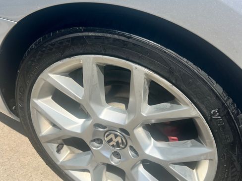 Used 2014 Volkswagen Jetta GLI image 4