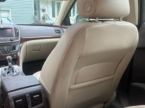 Used 2016 Buick Regal AWD image 10