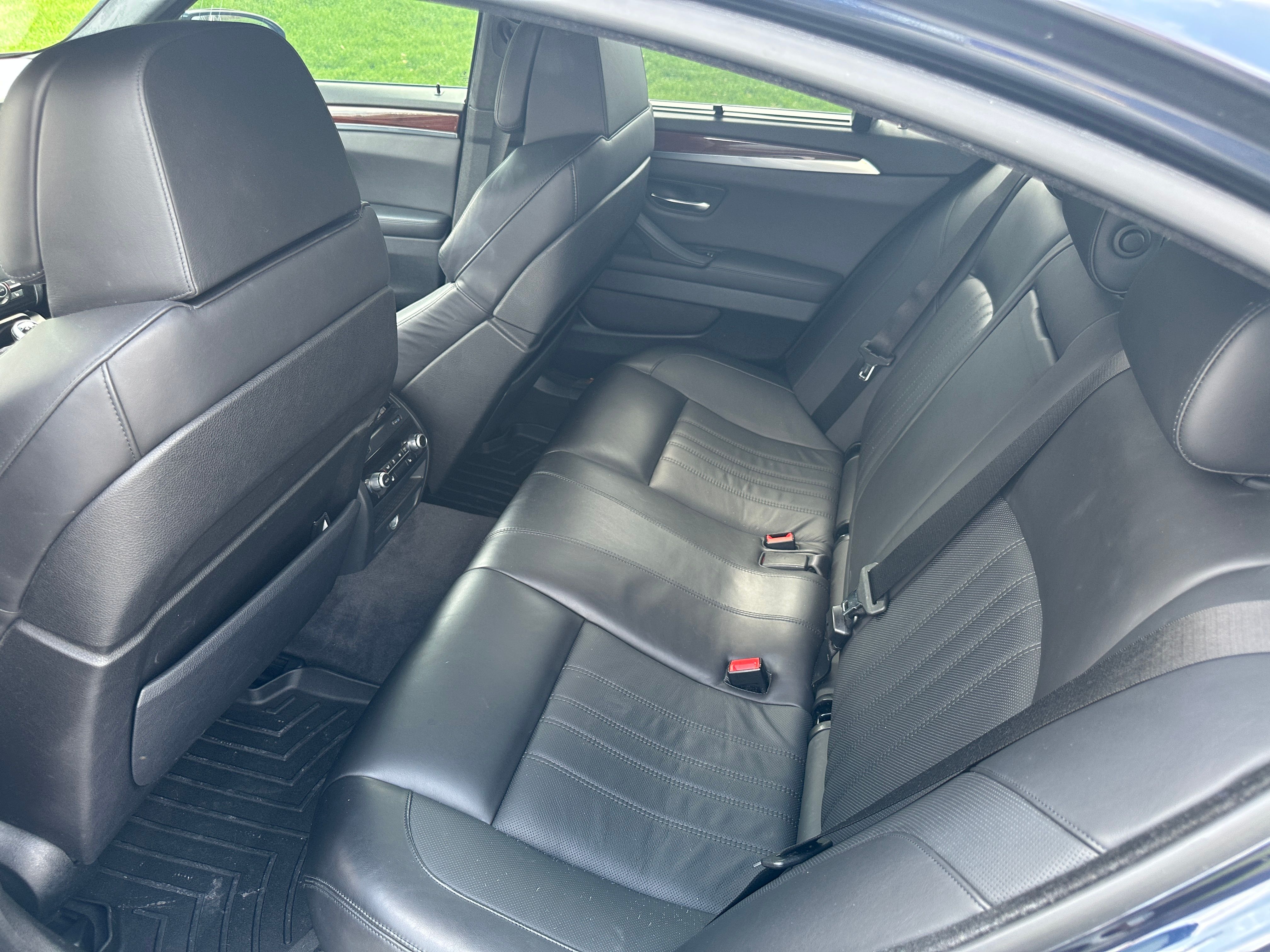 Used 2013 BMW M5 RWD image 18