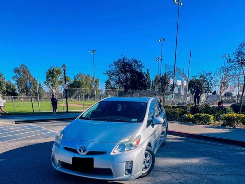 Used 2011 Toyota Prius Four image 5