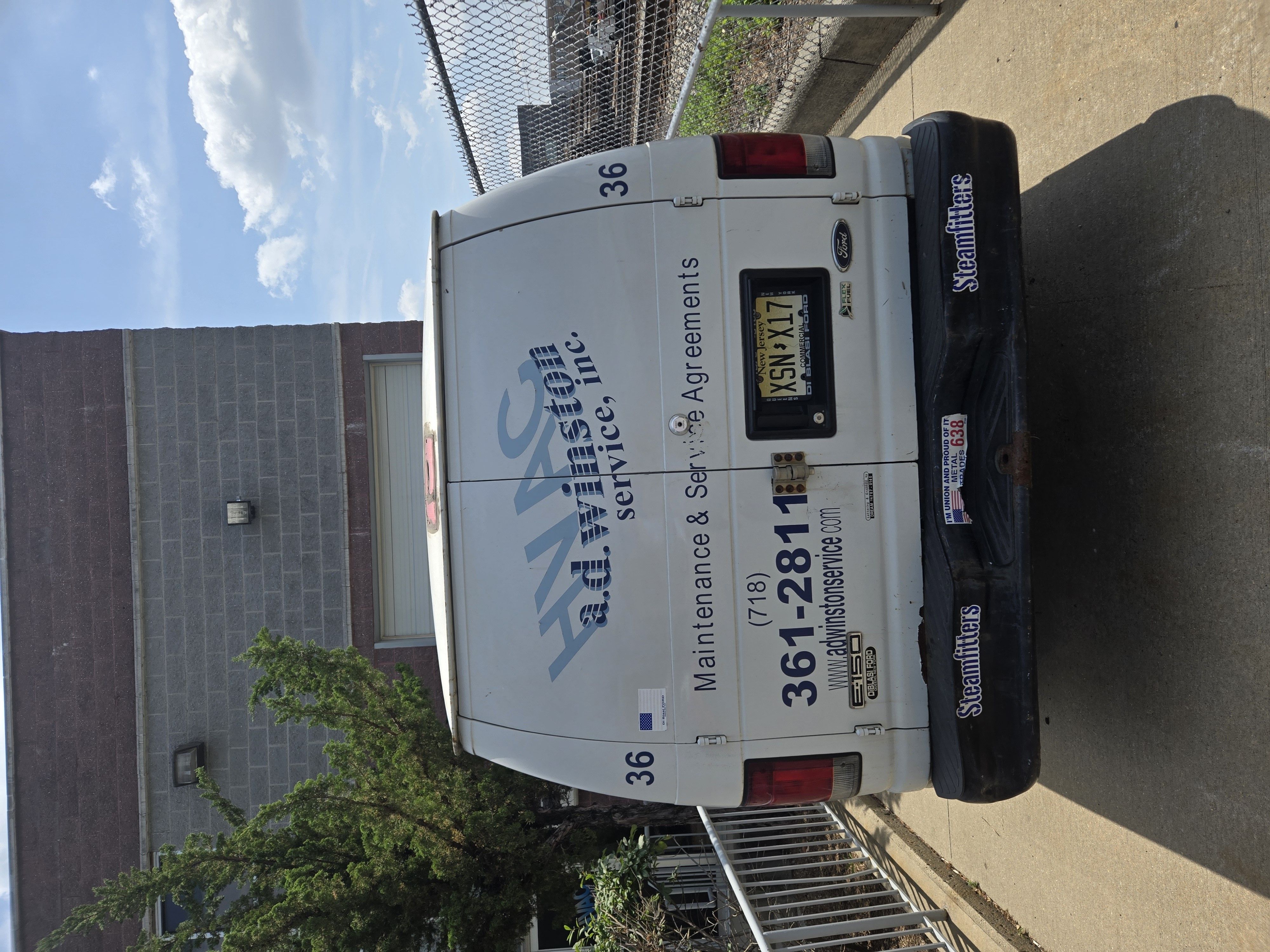 Used 2009 Ford E-150 and Econoline 150 RWD image 2