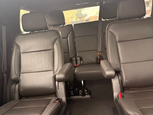 Used 2023 Chevrolet Tahoe High Country w/ Premium Package 2 AWD/4WD image 16