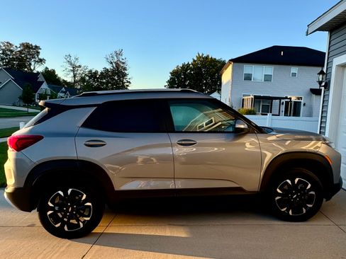 Used 2023 Chevrolet TrailBlazer LT w/ Convenience Package image 4