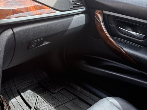 Used 2013 BMW 328i Sedan image 12