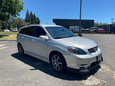 Used 2003 Toyota Matrix XRS FWD image 9