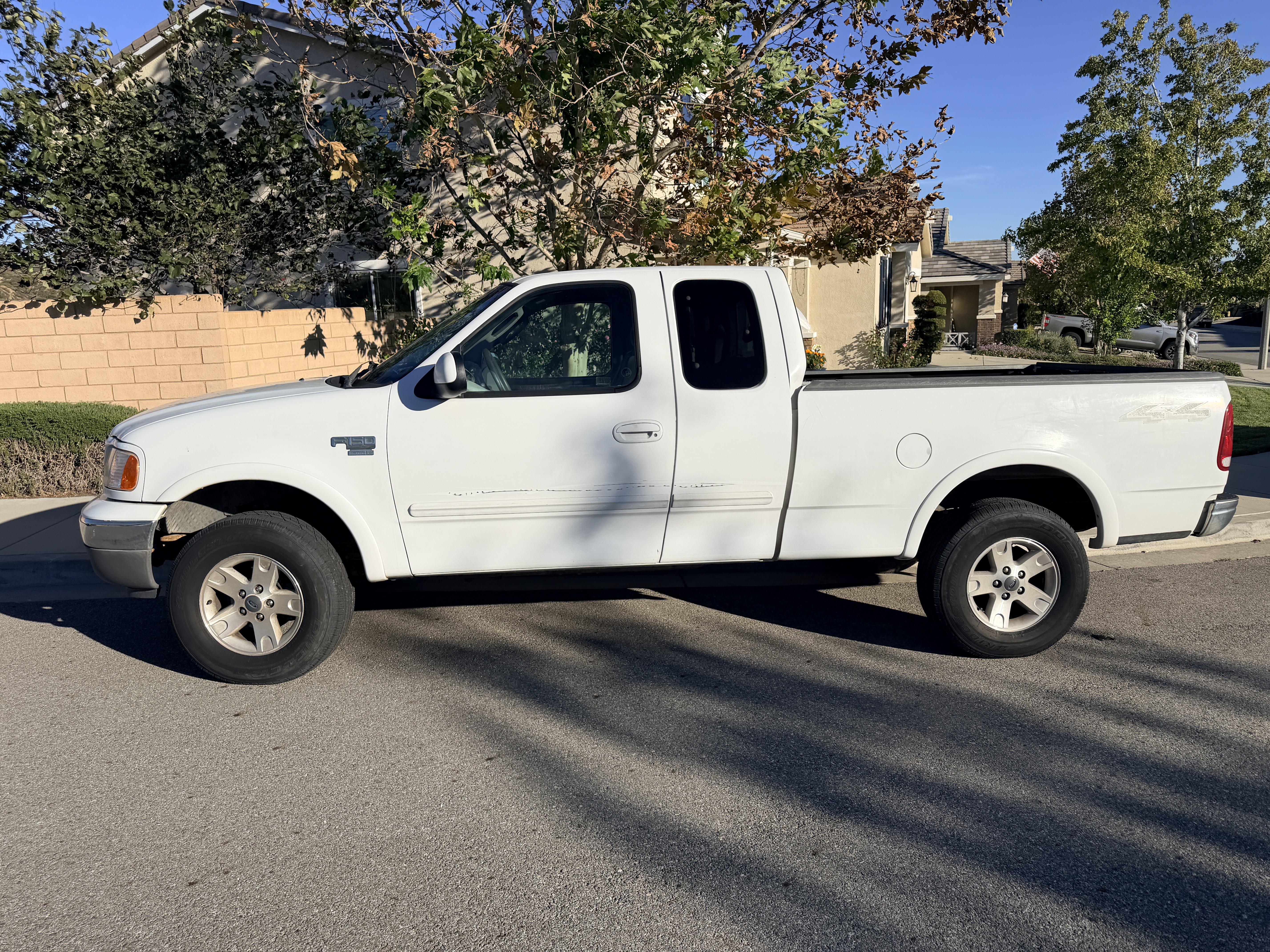 Used 2002 Ford F150 4x4 SuperCab image 1