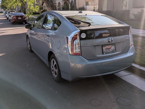 Used 2013 Toyota Prius Four FWD image 9