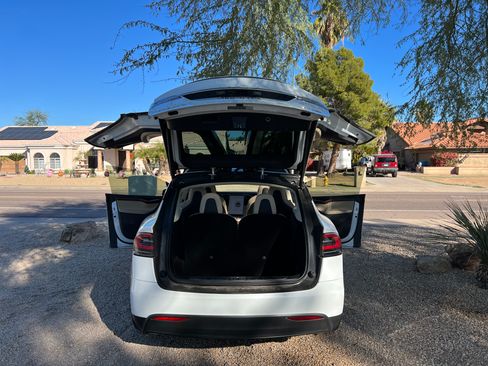 Used 2017 Tesla Model X P100D image 25