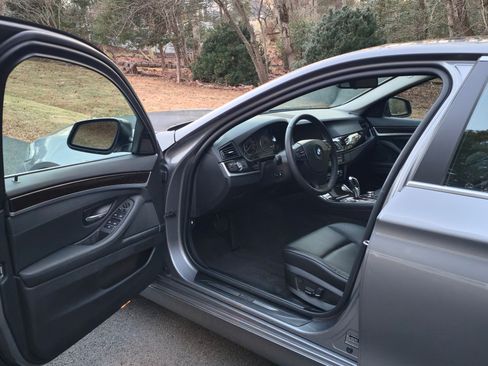 Used 2012 BMW 535i xDrive Sedan image 16