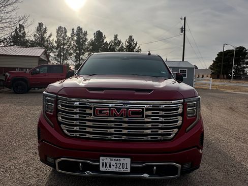 Used 2023 GMC Sierra 1500 Denali image 2