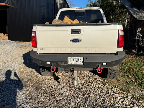 Used 2016 Ford F250 Lariat w/ Lariat Ultimate Package image 8