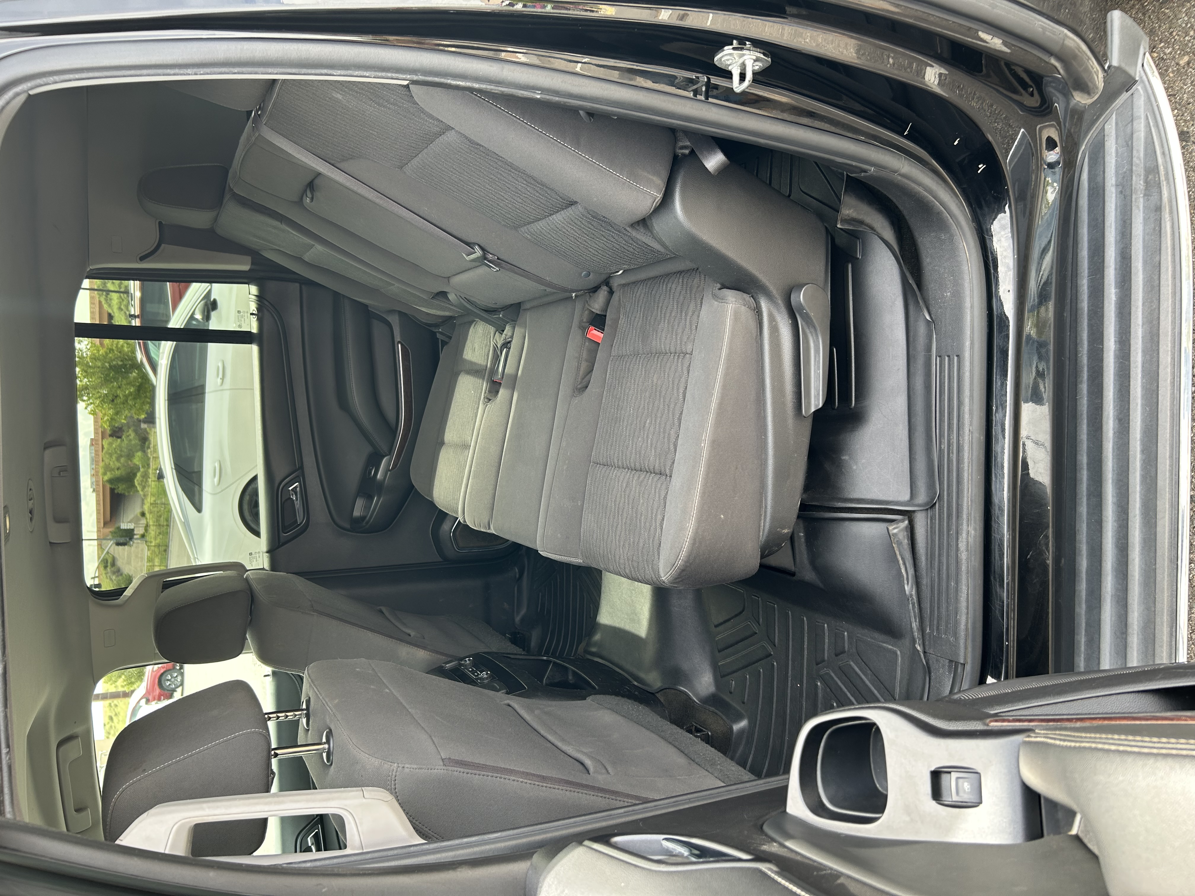 Used 2016 GMC Yukon XL SLE w/ Convenience Package RWD image 12