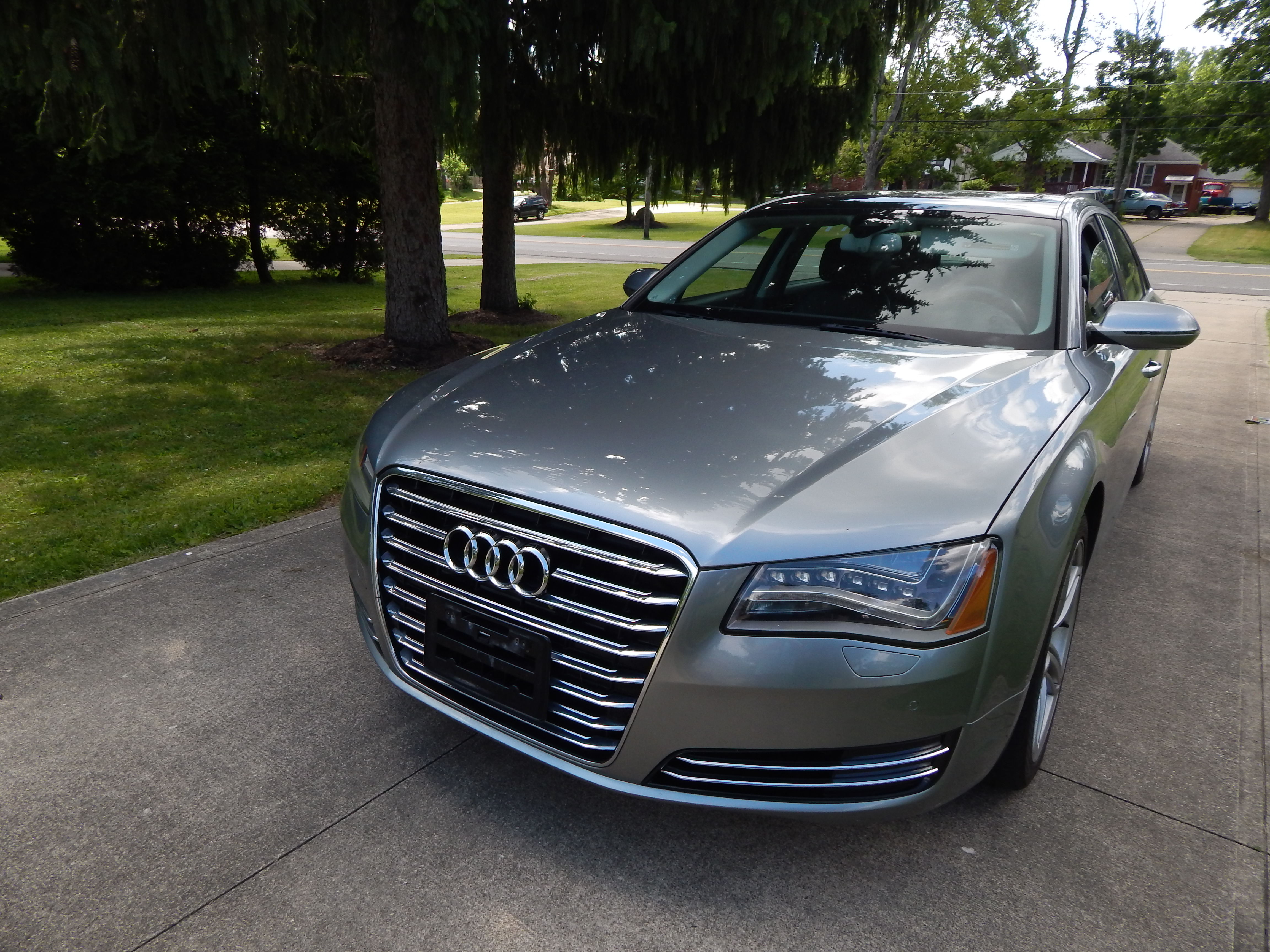 Used 2013 Audi A8 L 3.0T w/ Sport Design Pkg AWD/4WD image 4