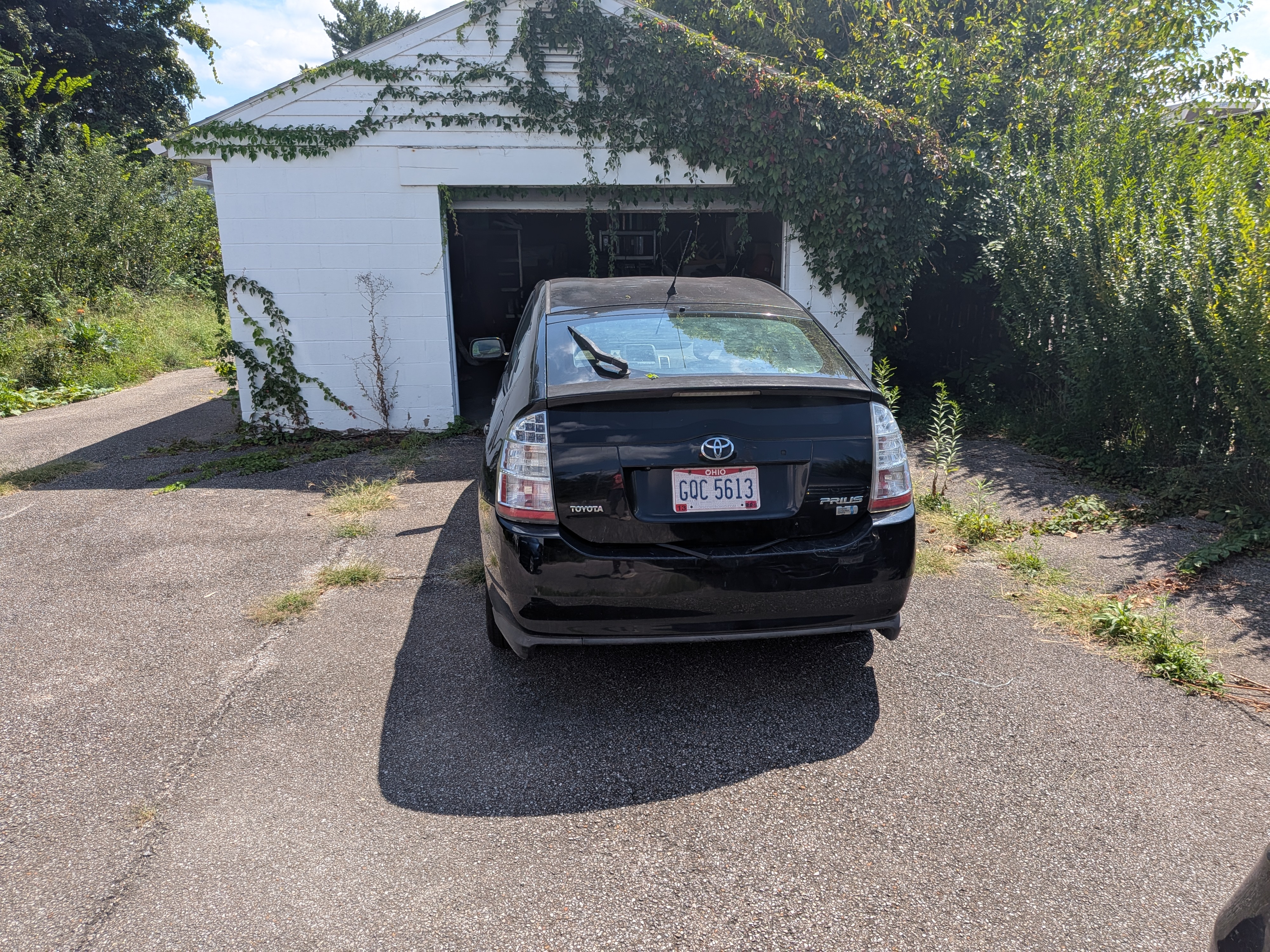 Used 2009 Toyota Prius w/ Pkg 2 FWD image 2