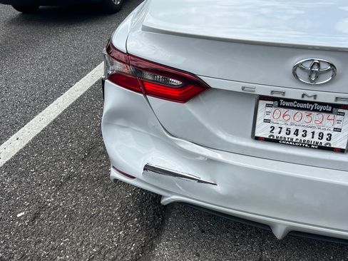 Used 2024 Toyota Camry SE FWD image 14