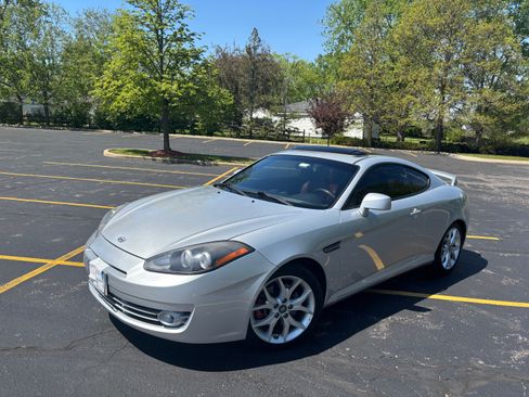 Used 2008 Hyundai Tiburon SE FWD image 13