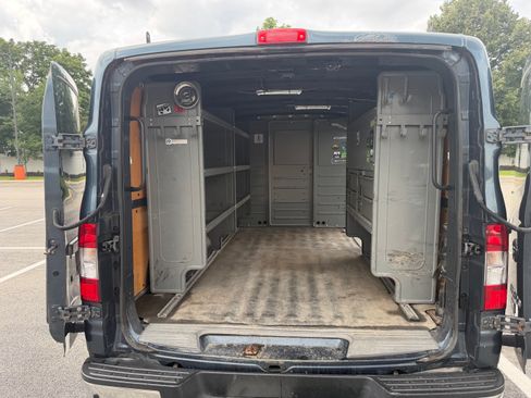 Used 2013 Nissan NV 2500 SV w/ Technology Pkg RWD image 10
