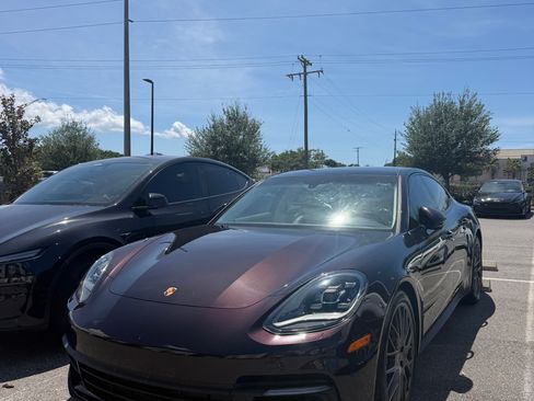 Used 2020 Porsche Panamera AWD/4WD image 1